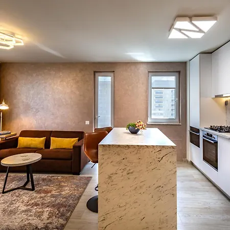 5th Floor Executive With Balcony And Free Parking * Brasov